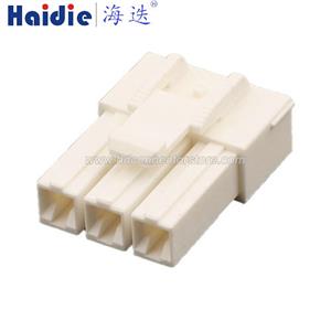 Auto connector MG610876P/MG630878-2