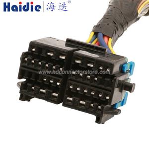 Auto connector 15448129